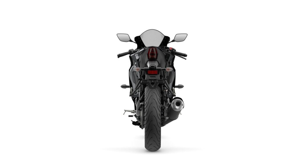 Yamaha R-125 SPORT: Parte ciclo deportiva