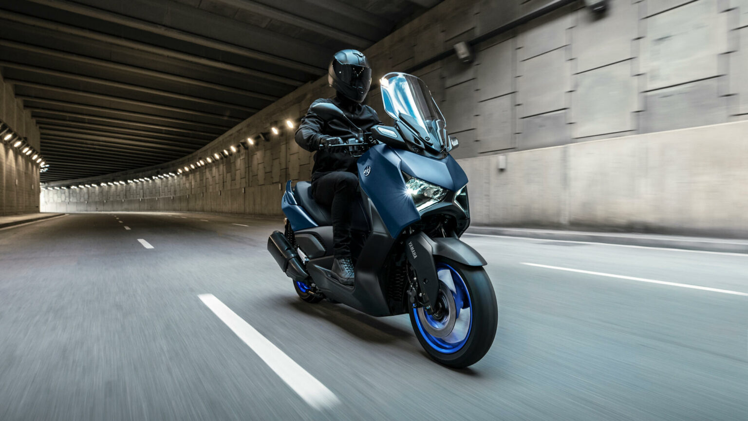 Vídeo oficial Yamaha XMAX 300 Sport