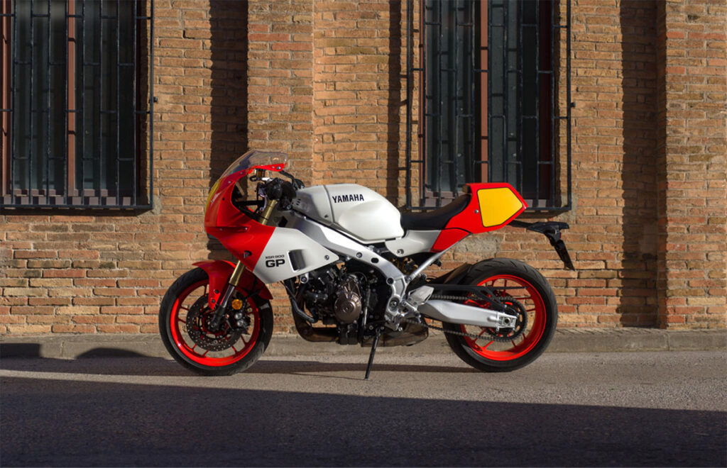 Yamaha XSR900 GP: Carenado de los años 80