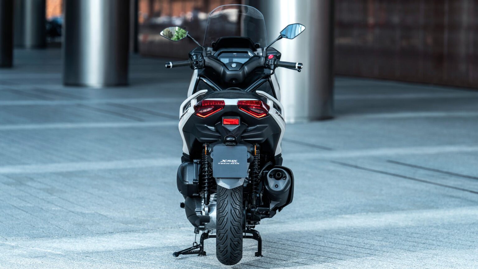 Vídeo oficial Yamaha XMAX 300 Tech Max Sport