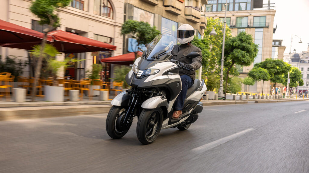 Yamaha TRICITY 300: Blue Core de 292 cc