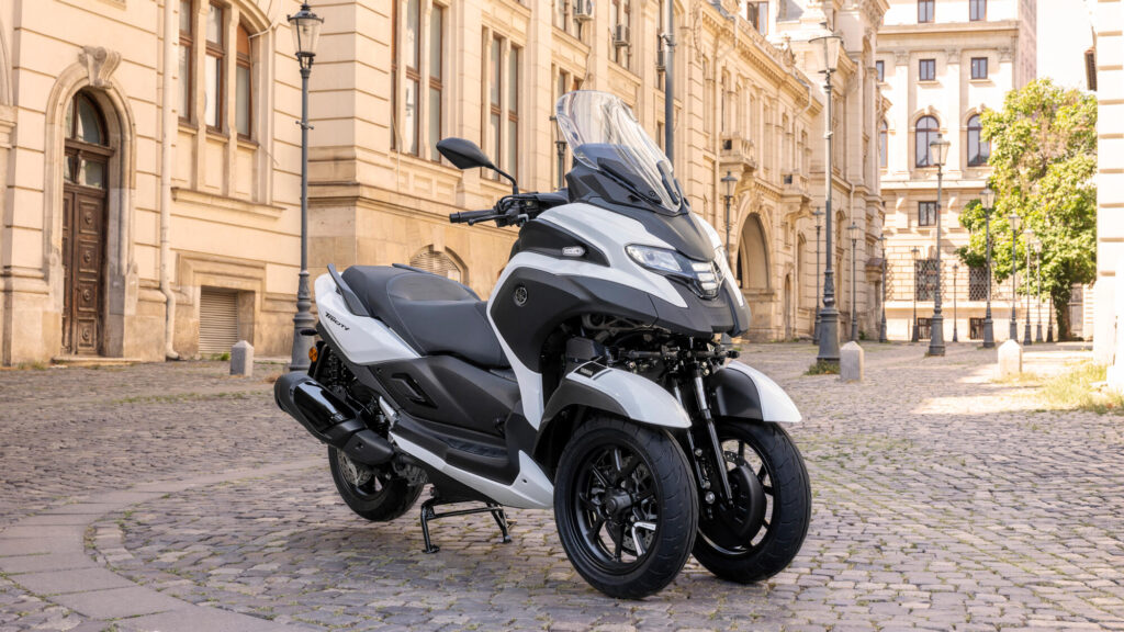 Yamaha TRICITY 300: Gran espacio de carga