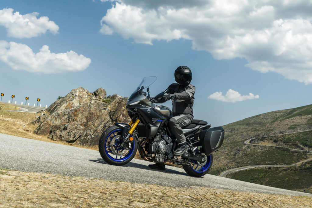 Yamaha TRACER 7 GT 35 kW Y-AMT: CP2 de 690 cc