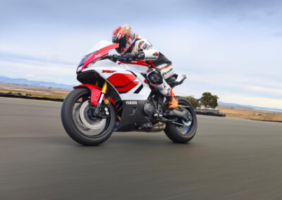 Yamaha R7 70th Anniversary 8