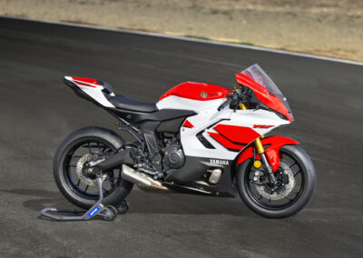 Yamaha R7 70th Anniversary 6
