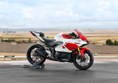 Yamaha R3 70th Anniversary 4