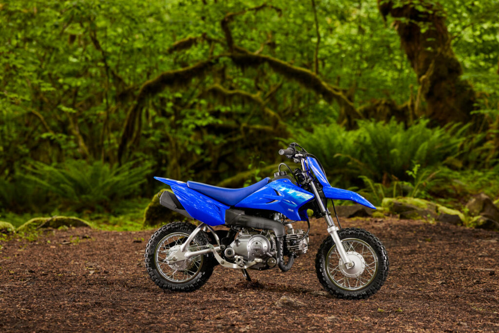 Yamaha TT-R50E: 4 tiempos con arranque eléctrico