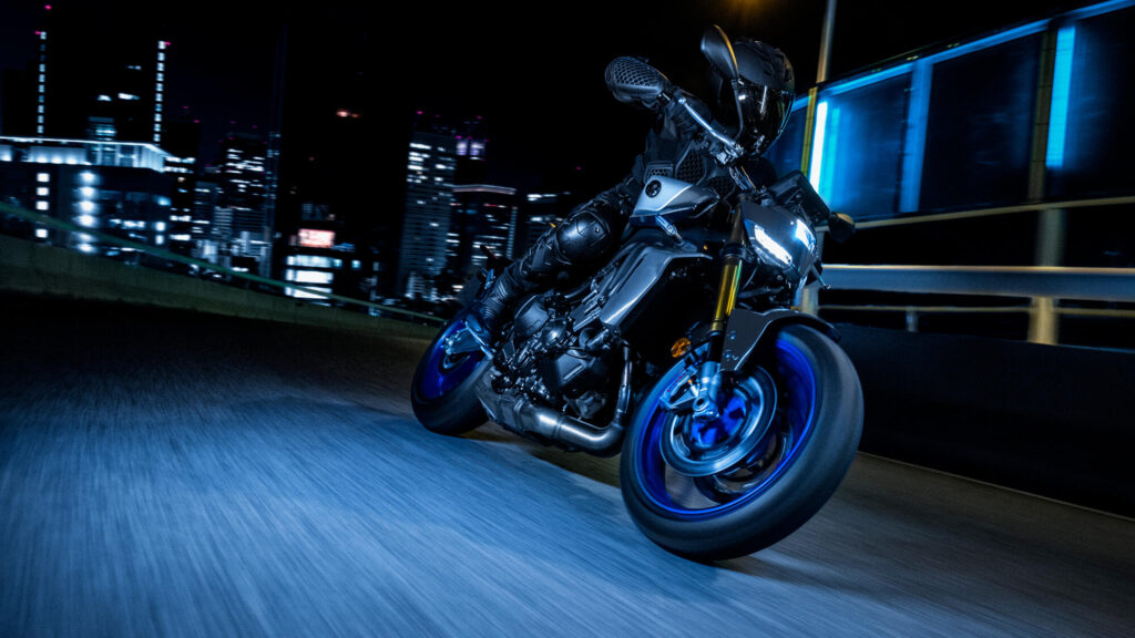 Yamaha MT-09 SP: Pinzas Brembo Stylema