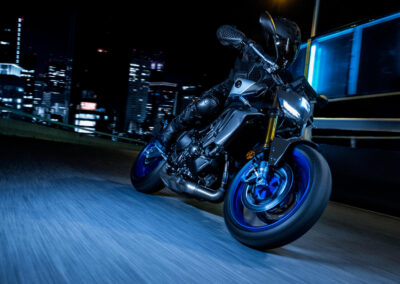 Yamaha MT-09 SP 2027 en Icon Performance (en acción)