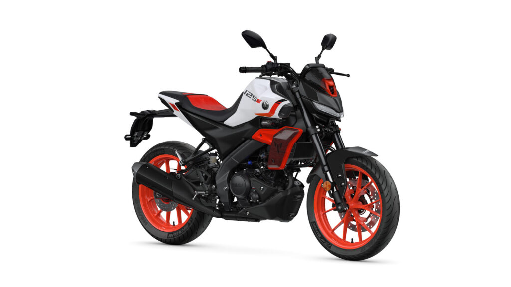 Yamaha MT-125: Deltabox, horquilla invertida y frenos radiales