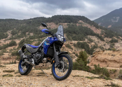 Yamaha Ténéré 700 2027 en Icon Blue (estática)