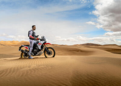 Yamaha Ténéré 700 Rally 2027 en Heritage White (estática)