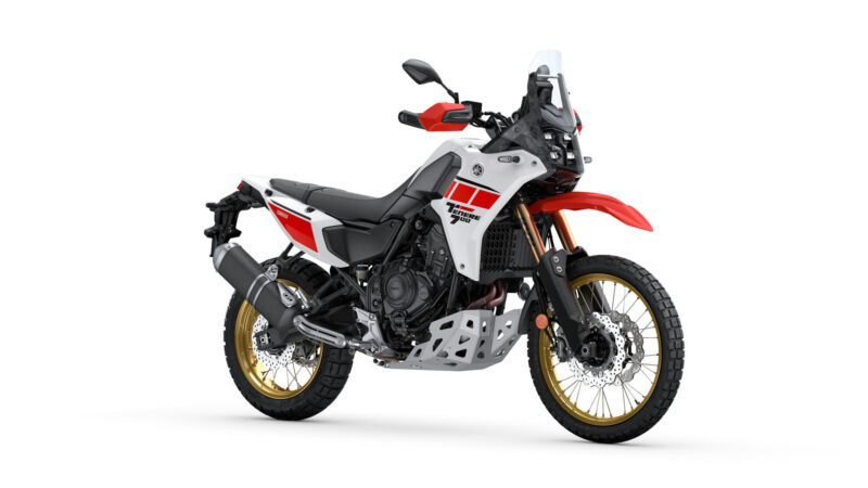 Yamaha Ténéré 700 Rally 2027 en Heritage White (estudio)