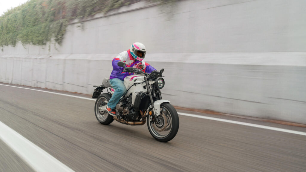 Yamaha XSR900 Neon White: CP3 de 890 cc