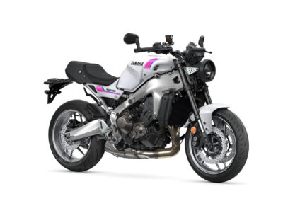 Yamaha XSR900 2027 en el nuevo color Neon White · BCN Motorbikes Barcelona